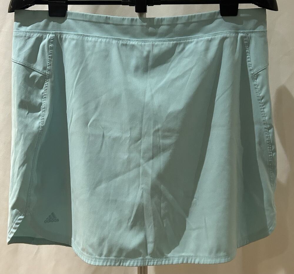 Adidas Golf Skirt size 10 in Aqua